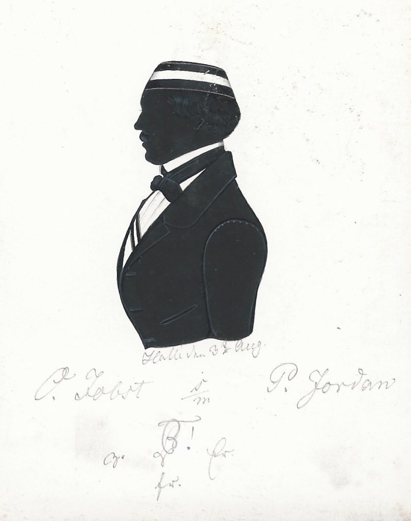 Otto Jobst studierte Theologie in Halle und wurde 1849 in die Borussia recipiert. Einmal war er Drittchargierter. Er starb 1883 als Pastor in Sydow. Die Silhouette ist datiert "Halle den 3t Aug." und gewidmet "O. Jobst s/m P. Jordan [Z!] zr fr. Er." Ehemals Sammlung Robert Soppa Saxoniae Konstanz