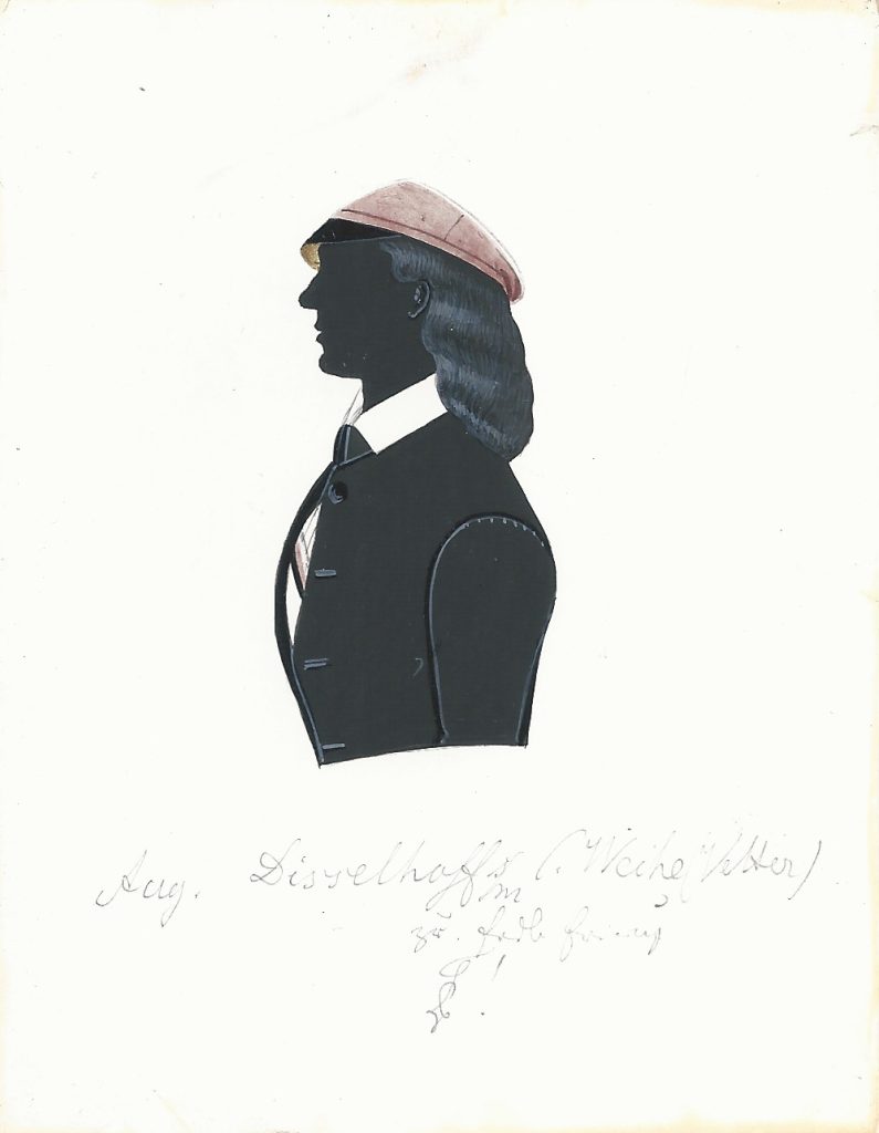 August Friedrich Georg Disselhoff wurde am 25. November 1829 als Sohn des preußischen Steuer- und Zollinspektors Dietrich Disselhoff und dessen Frau Florentine geb. Kühnemann in Soest (Westfalen) geboren und am 3. Januar des folgenden Jahres daselbst evangelisch getauft. Er wuchs nach einer Versetzung seines Vaters in Arnsberg auf und besuchte das dortige Laurentianum. 1848 immatrikulierte er sich für evangelische Theologie in Halle und wurde Mitglied der Salingia. Er wurde Hauslehrer und Kurprediger in Bad Oeynhausen, anschließend Hilfsprediger in Neu-Andreasberg/Ramsbeck. Im Jahre 1855 wurde er Pfarrer in Schwalm und heiratete am 8. Oktober 1861 Pauline Antonie Henriette Springorum, die bei der Geburt des dritten Kindes 1865 verstarb. Disselhoff wurde im selben Jahr Pfarrer an der St.-Jacobi-Kirche in Berlin. Wegen voranschreitender Erblindung musste er sein Amt zu Beginn des Jahres 1888 aufgeben. Anschließend lehrte er an einer Töchtererziehungsanstalt in Hilden und zog 1901 nach Allstedt an der Helme, wo er am 9. März 1903 verstarb. Die Silhouette ist gewidmet "Aug. Disselhoff s/m C. Weihe (Vetter) zr. frdl. Erinnug [Z!]". Archiv des Corps Saxonia Konstanz