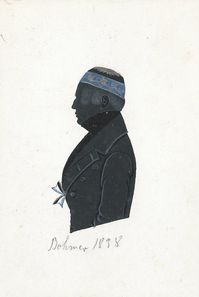 Wilhelm Gustav Böhmer wurde am 19. Mai 1817 in Rotenburg (Wümme) als Sohn des Amtsassessors Just Henning Stephen Böhmer und dessen Ehefrau Maria Magdalena Luise Kienen geboren und am 4. Juli evangelisch getauft. Nach dem Abitur in Holzminden immatrikulierte er sich am 26. Oktober 1837 als stud. med. an der Universität Göttingen. Zu diesem Zeitpunkt war sein Vater schon verstorben und die Mutter lebte als Wittwe in Hameln. Böhmer trat in die Brunsviga ein, in die er 1838 rezipiert wurde. Insgesamt war er acht Semester in Göttingen immatrikuliert. Über weitere Lebensdaten war bislang nichts festzustellen. Die Silhouette ist nicht gewidmet aber unterhalb der Darstellung bezeichnet mit "Böhmer 1838". Sammlung Robert Soppa Saxoniae Konstanz