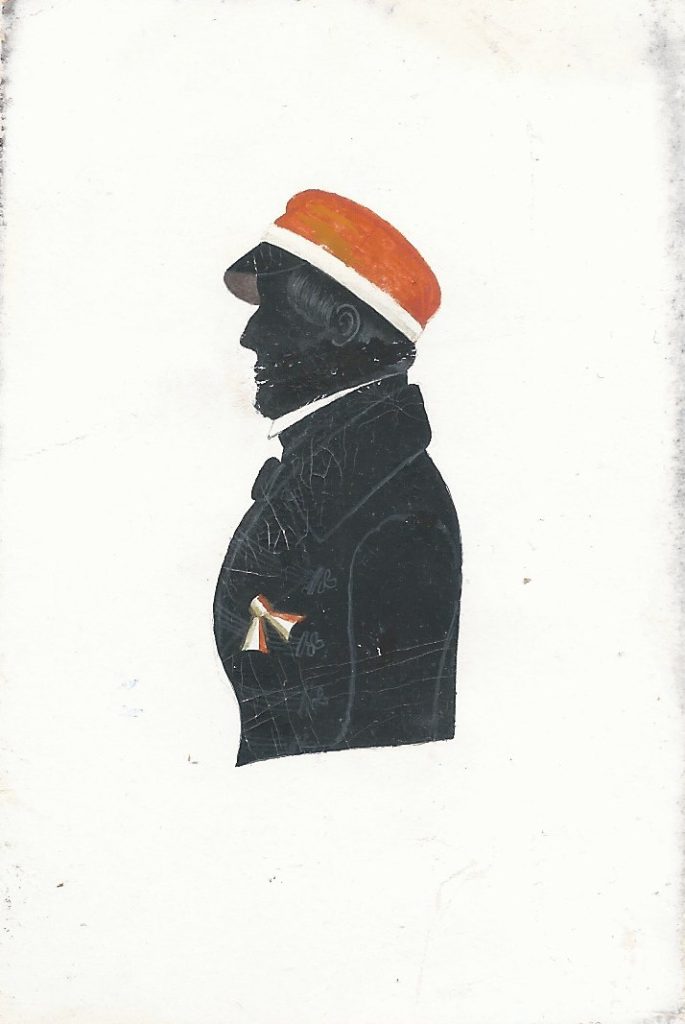 Egbert Rudolf Caesar stammte aus Halle an der Saale und wurde als Sohn des Patrimonial(land)richters Carl August Caesar und dessen Gattin Caroline Wilhelmine Kirchhoff am 3. Mai 1818 geboren. Er studierte Medizin in seiner Heimatstadt und wurde - wie sein zwei Jahre jüngerer Bruder Wilhelm Adolf - bei Marchia aktiv. Laut KKL1910 wurden beide 1839 recipiert, die Militärpflichtigenlisten der Stadt Halle führen ihn 1840 allerdings noch als Gymnasiast, wenngleich er mit 21 bzw. 22 dann schon sehr alt für die Schule gewesen wäre. 1841 wird er als "Gymnasiast jetzt stud. med." bezeichnet. Caesar war einmal Senior und wurde zum Ehrenmitglied seines Corps ernannt. Für den Militärdienst - er maß im übrigen 170cm - schied er wegen einer Hörschwäche aus. Über seinen weiteren Lebensweg war bislang nichts Genaues festzustellen. Ein etwa 1865-1870 in Halle aufgenommenes Foto weist ihn als Dr. med. aus. In den Adressbüchern von Halle aus dieser Zeit ist er allerdings nicht gelistet. Womöglich war er als Arzt in der Umgebung seiner Heimatstadt tätig. Die Silhouette ist nicht gewidmet und konnte durch einen Abgleich mit identischen Darstellungen im Archiv des Corps Makaria München und einer anderen Privatsammlung identifiziert werden. Sammlung Robert Soppa Saxoniae Konstanz