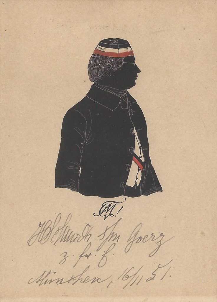 Heinrich Schmid wurde 1851 in die Makaria recipiert und bekleidete einmal die Charge des Seniors. Er war Bergbeamter in Wiesbaden und starb 1863. Die Widmung lautet "HSchmidt s/m Goerz z. fr. E. München, 16/11 51." Ehemals Sammlung Robert Soppa Saxoniae Konstanz