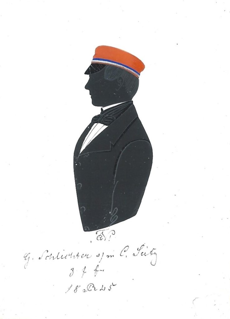 Johann Gottfried Gustav Schlichter wurde am 27. Dezember 1825 als Sohn des Gastwirts Ludwig Schlichter und dessen Ehefrau Elisabetha Gondeck in Wiesbaden geboren und am 21. Januar evangelisch getauft. Er immatrikulierte sich am 28. April 1845 als stud. med. an der Universität Heidelberg und wurde bei Nassovia aktiv. Er wird in den KKL nicht geführt und ist wohl später (ggf. schon vor seiner Reception) ausgeschieden. Schlichter starb bereits am 13. Dezember 1861 in seiner Heimatstadt. Die Silhouette ist gewidmet „[Z!] G. Schlichter s/m C. Seitz z. f. Er. 18 [R] 45“. Sammlung Robert Soppa Saxoniae Konstanz