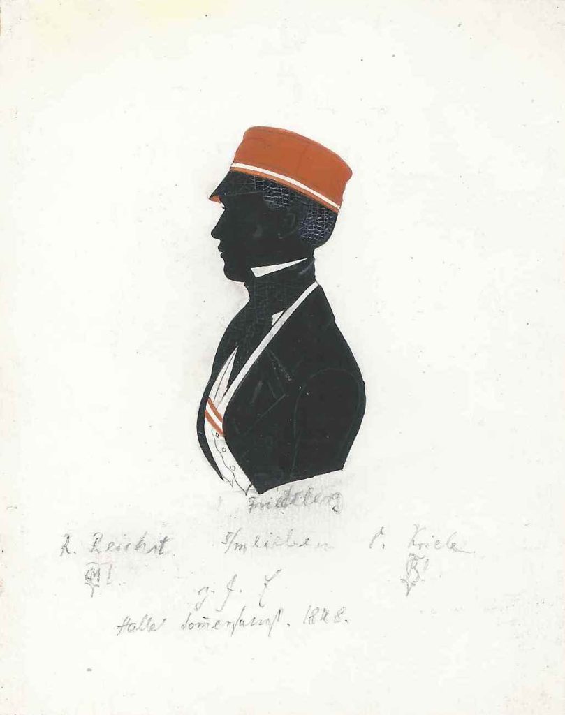 Rudolph Eduard Reichert kam am 9. September 1825 in Friedeberg als Sohn des Bürgers und Schuhmachers August David Reichert und dessen Ehefrau Johanne Friederike Jaenicke zur Welt. Er immatrikulierte sich nach dem Abitur an der Universität Halle als stud. theol. und trat der Marchia bei, in die er 1849 rezipiert wurde. Nach dem Studium wurde er evangelischer Pfarrer in Gurkow bei Friedeberg und heiratete als solcher am 28. März 1856 Wilhelmine Erfurt. Weiteres war bislang nicht über ihn festzustellen. Die Silhouette ist gewidmet "Friedeberg - R. Reichert [Z!] s/m lieben C. Kriele [Z!] - z. f. E. - Halle Sommersemest. 1848". Sammlung Robert Soppa Saxoniae Konstanz