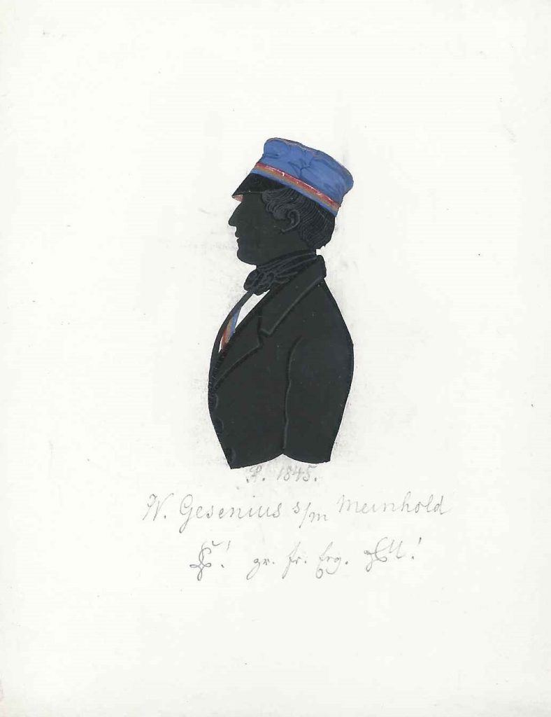 Friedrich Wilhelm Gesenius kam am 3. August 1825 als Sohn des bekannten Alttestamentlers und Orientalisten Heinrich Friedrich Wilhelm Gesenius und dessen Ehefrau Henriette Caroline geborene Schneidewind in Halle an der Saale zur Welt, wo er 1843 auf dem Pädagogium der Franckeschen Stiftungen sein Abitur ablegte. Im Wintersemester 1843 immatrikulierte er sich als stud. phil. in Leipzig und trat im Sommersemester 1844 der Lusatia als Renonce bei, in die er schließlich am 18. Juli 1844 rezipiert wurde. Vom 11. Februar bis 9. März 1845 fungierte er als Sekretär und blieb bis 12. März 1845 aktiv. Gesenius wechselte zunächst an die Universität Halle und schließlich an die Universität zu Bonn, wo er zum Dr. phil. promoviert wurde. Anschließend kehrte er in seine Heimatstadt zurück, um 1847/48 seinen Militärdienst abzuleisten. Es folgten Sprachstudien in Paris (1849) und London (1850), wo er Lehrer der Söhne des Premierministers Lord Russel war. Ab1853 fungierte er als Lehrer am Realgymnasium Stettin ehe er 1857 die nach ihm benannte Höhere Mädchenschule gründete, die er fortan dreißig Jahre lang leitete. 1887 erkrante er schwer und verstarb schließlich am 11. März 1888 in San Remo. Seit 1856 war er mit Ida Hahn verheiratet, die ihm zwei Töchter und einen Sohn gebar. Er gilt als Wegbereiter eines modernen fremdsprachlichen Unterrichts in Deutschland.